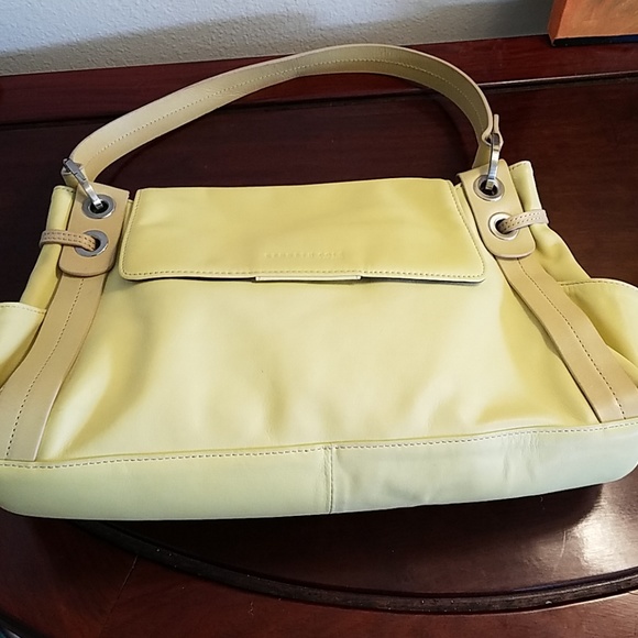 Kenneth Cole yellow leather bag. - Picture 1 of 7